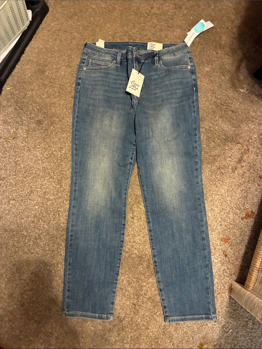 Women’s Straight Leg Jeans - Medium Blue